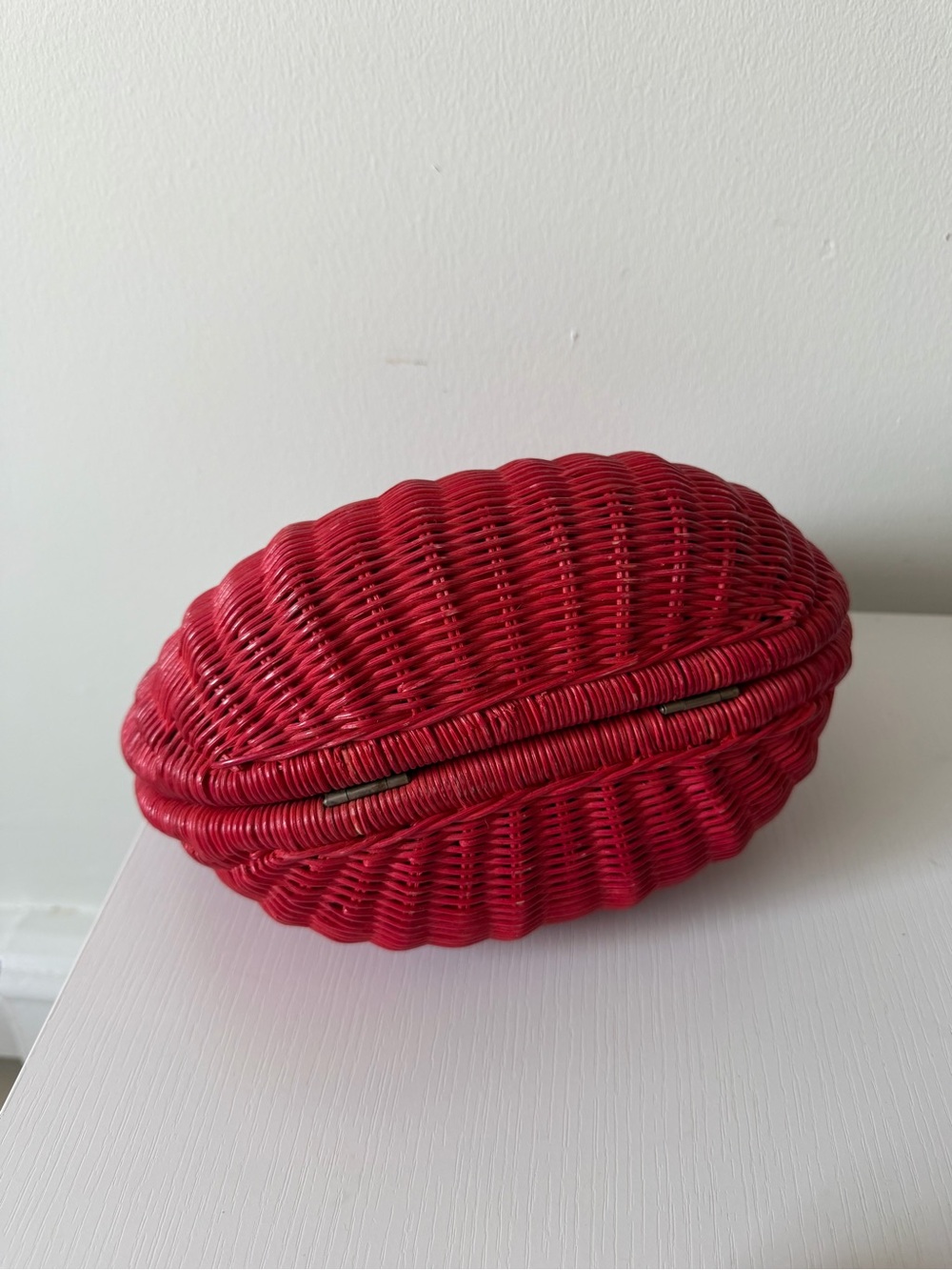 Red Woven Wicker Rattan Handbag Vintage Style Top Handle Purse - Picture 3 of 4